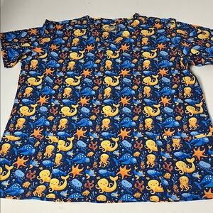 Revel XL Premium Stretch Short Sleeve Blue Orange Sea Animal Pattern Scrub Top